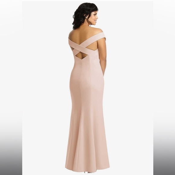 Dessy Collection- OFF-THE-SHOULDER CRISS CROSS BACK TRUMPET GOWN - Picture 3 of 15